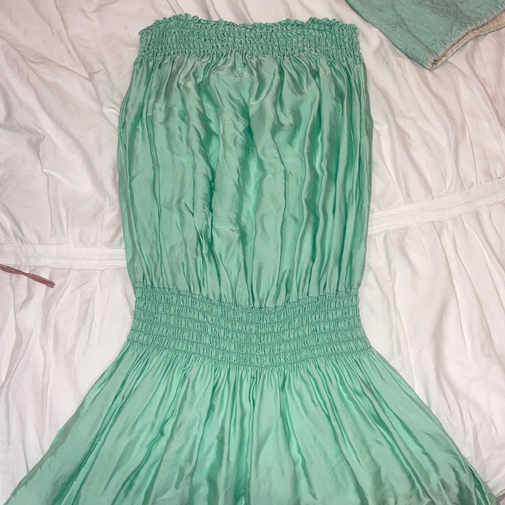 Super cute Sofia strapless mini dress